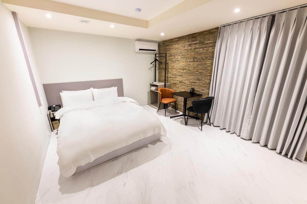 Hotel Lenith Seomyeon ปูซาน ภายนอก รูปภาพ